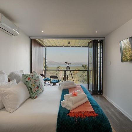 Mister C Bed & Breakfast Hartbeespoort Ngoại thất bức ảnh