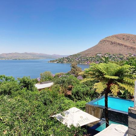Mister C Bed & Breakfast Hartbeespoort Ngoại thất bức ảnh