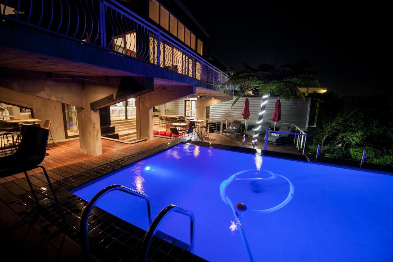 Mister C Bed & Breakfast Hartbeespoort Ngoại thất bức ảnh