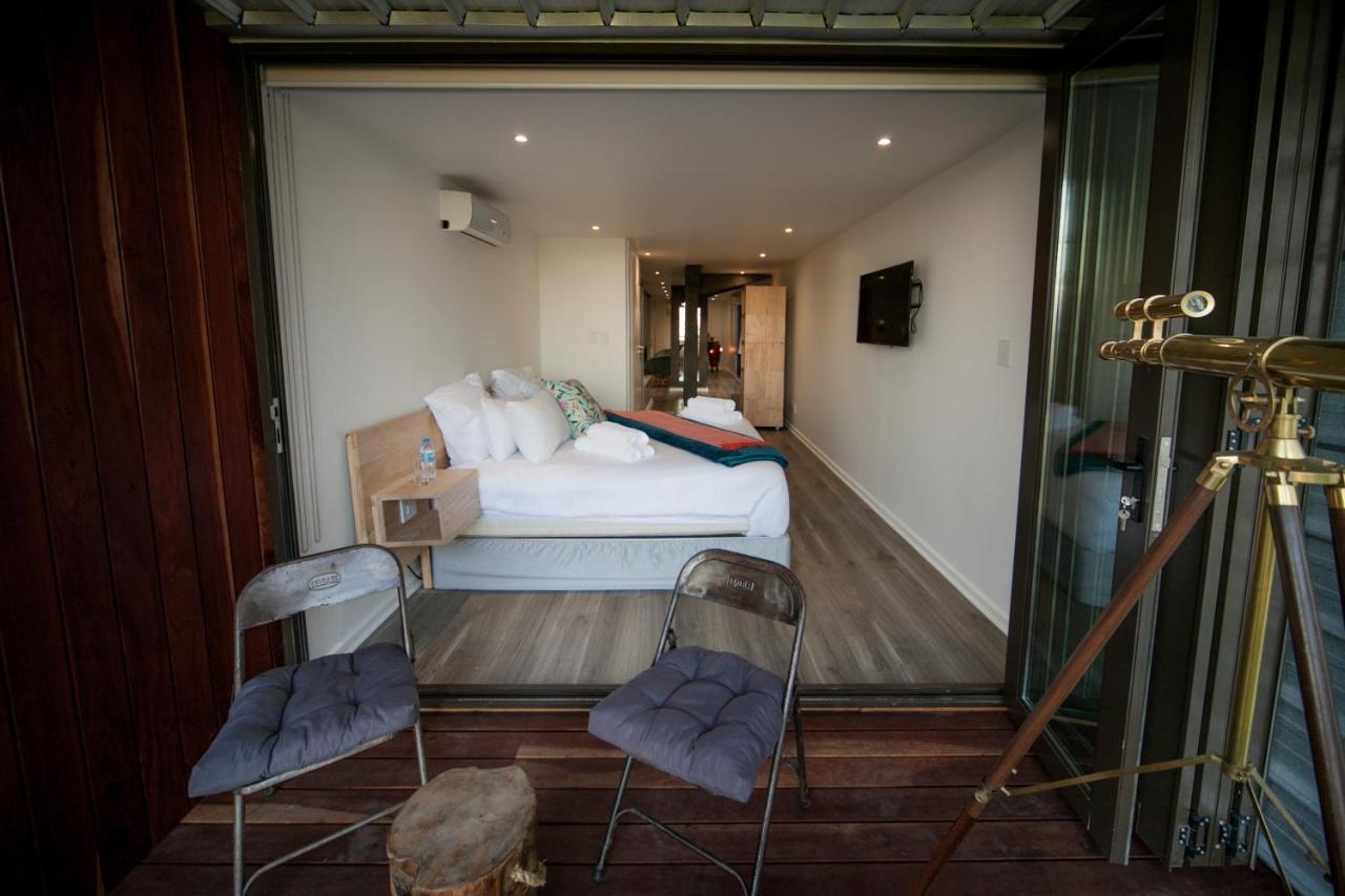 Mister C Bed & Breakfast Hartbeespoort Ngoại thất bức ảnh