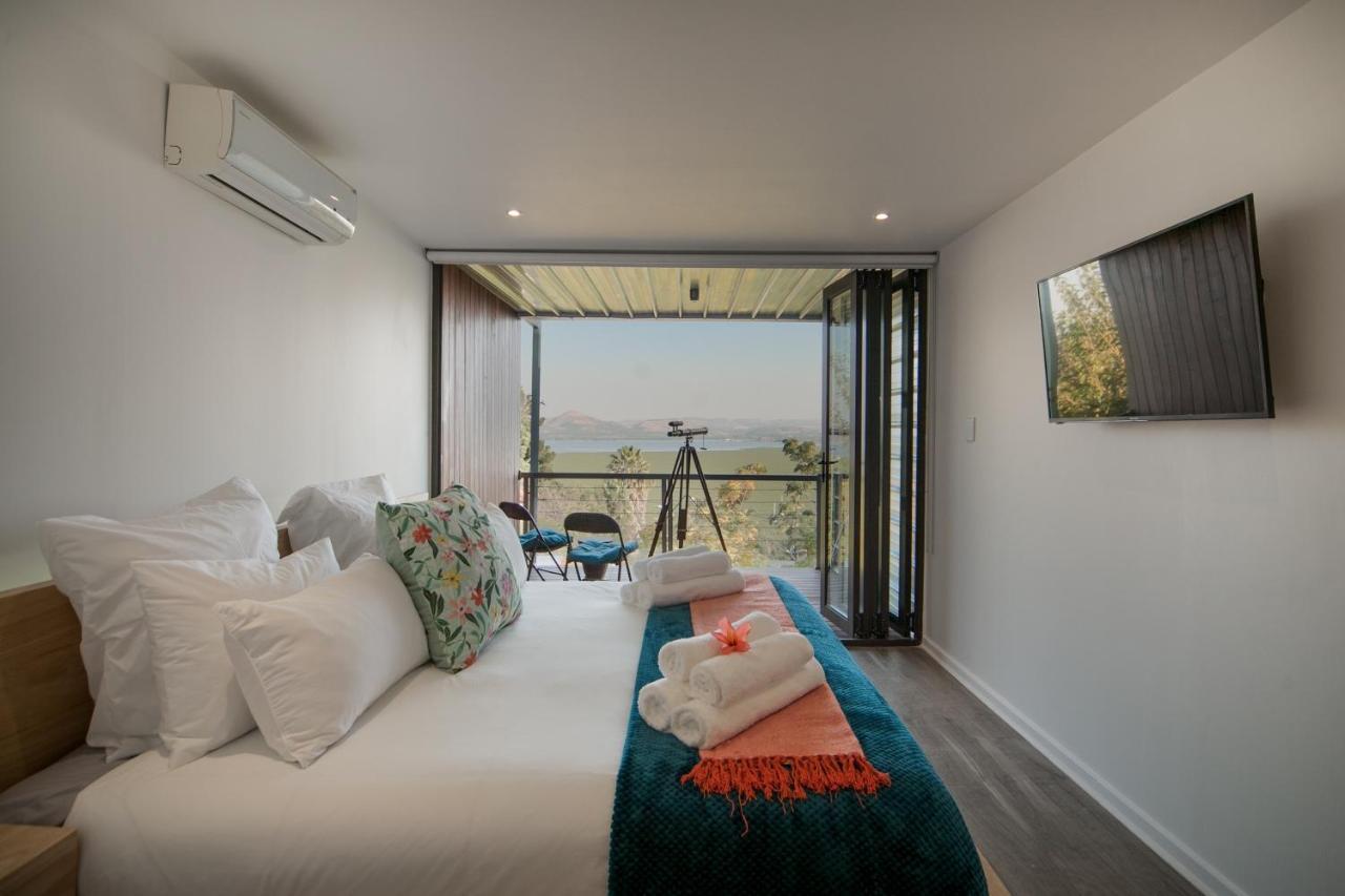 Mister C Bed & Breakfast Hartbeespoort Ngoại thất bức ảnh
