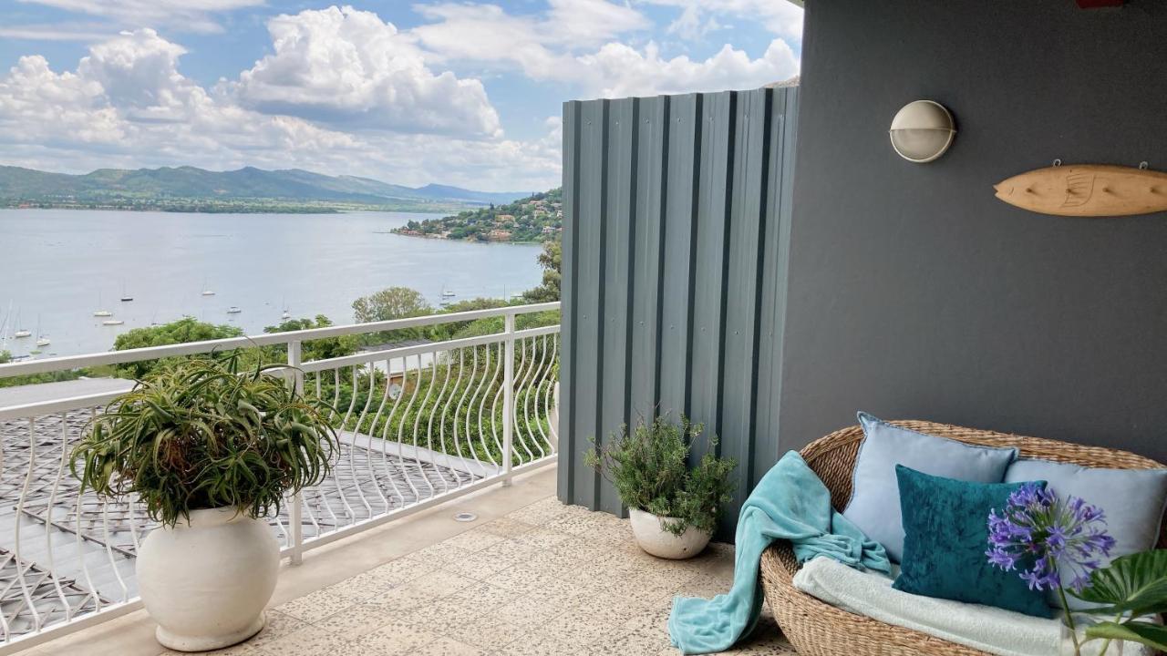 Mister C Bed & Breakfast Hartbeespoort Ngoại thất bức ảnh