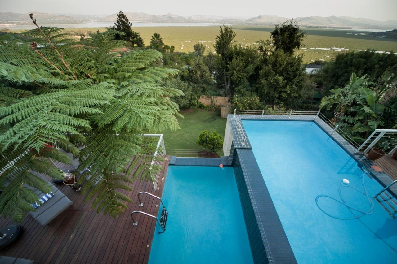 Mister C Bed & Breakfast Hartbeespoort Ngoại thất bức ảnh